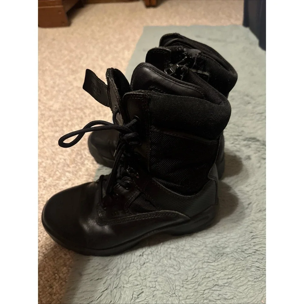 5.11 Tactical Boots Mens Size 6.5 ATAC 8